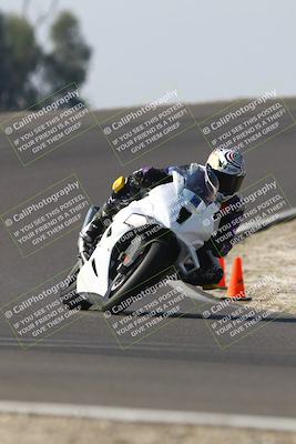 media/Nov-01-2025-TrackDaz (Sat) [[2b4d5192bc]]/B Group/1220pm (Turn 2 Outside)/